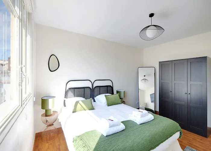4 Or 6 Pers - Marcel Sambat St Cloud - Mobility Lease Апартаменты *